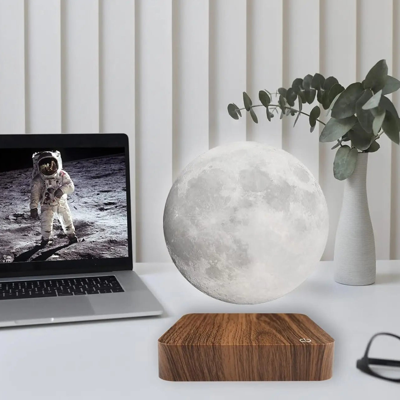 Magnetic Floating Moon Lamp